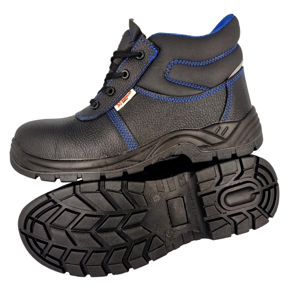 600px_new THREE (1) 600px_new THREE (1)